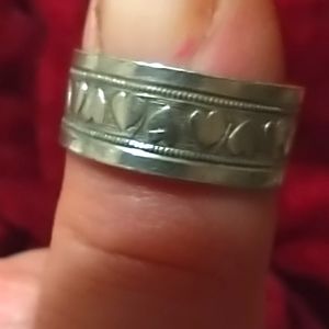 Vintage silver thick band with hearts